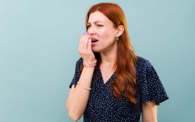 ¿Mal aliento? Descubre por qué no desaparece y cómo solucionarlo de forma definitiva